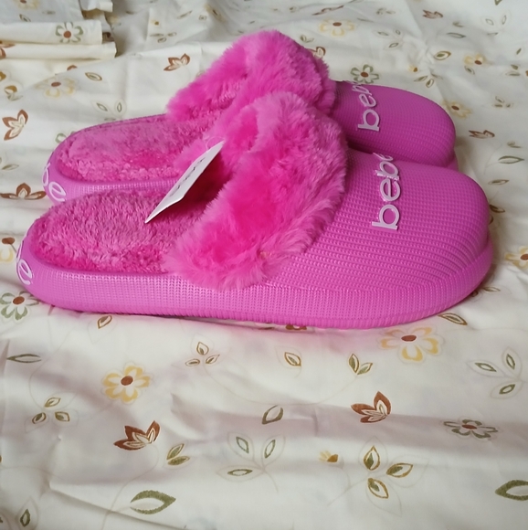 BeBe pink size 10 Slippers - Picture 2 of 14